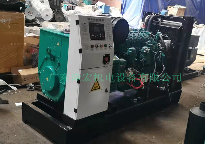150KW濰柴發(fā)電機(jī)、187KVA濰柴動(dòng)力柴油發(fā)電機(jī)組，底部油箱、四保護(hù)控制器、側(cè)面柜